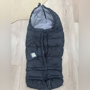 7 AM Enfant Black Stroller Blanket 212